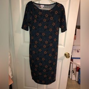 Lularoe Size medium straight spandex/poly dress. Brand new but no tag